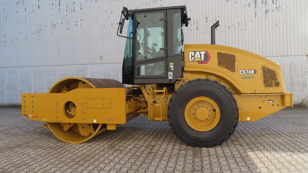 Caterpillar CS74B - مدحلة ضاغطة: صورة 5 Caterpillar CS74B - مدحلة ضاغطة: صورة 5