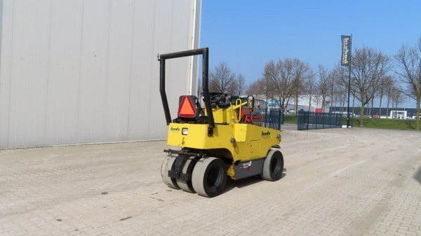 Sakai TS 160 - مدحلة هوائية: صورة 2 Sakai TS 160 - مدحلة هوائية: صورة 2