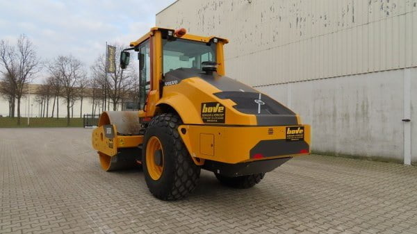 Volvo SD 135 B - مدحلة ضاغطة: صورة 4 Volvo SD 135 B - مدحلة ضاغطة: صورة 4