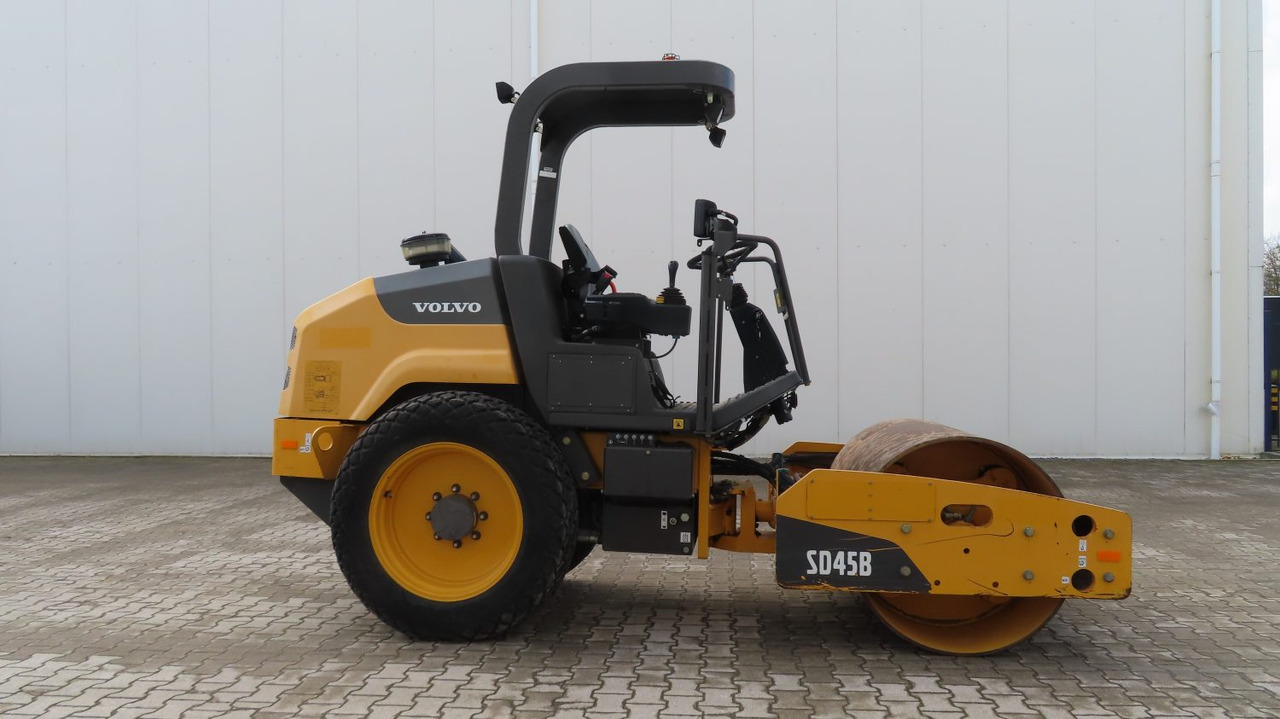 Volvo SD 45 B - مدحلة ضاغطة: صورة 1 Volvo SD 45 B - مدحلة ضاغطة: صورة 1