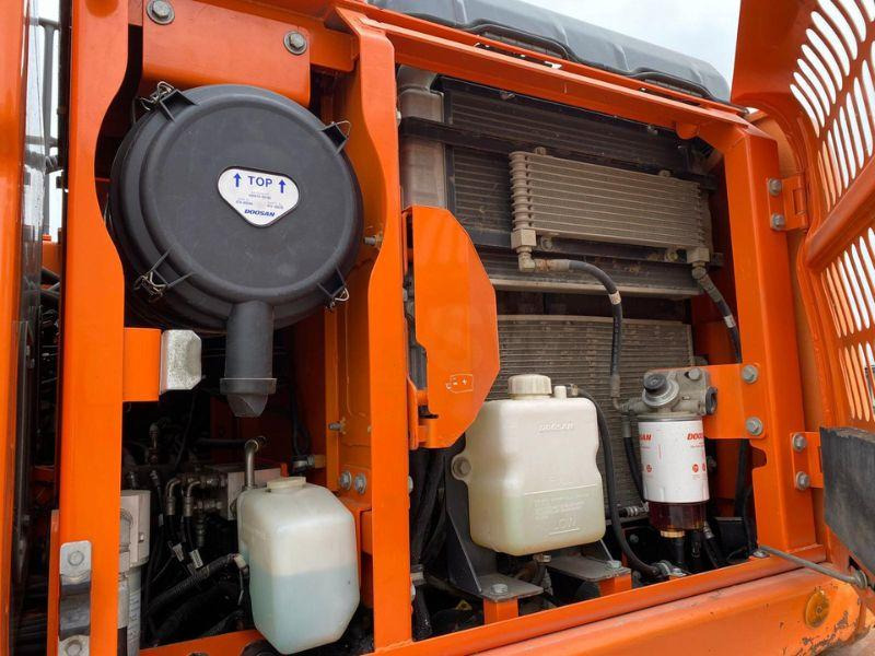 Doosan DX160 - حفارة دولاب: صورة 4 Doosan DX160 - حفارة دولاب: صورة 4