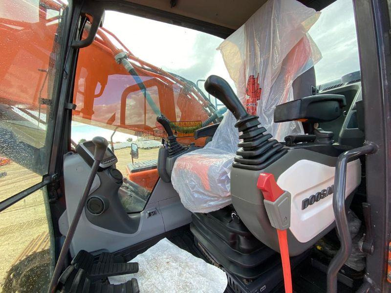 Doosan DX300LC - حفار زحاف: صورة 5 Doosan DX300LC - حفار زحاف: صورة 5