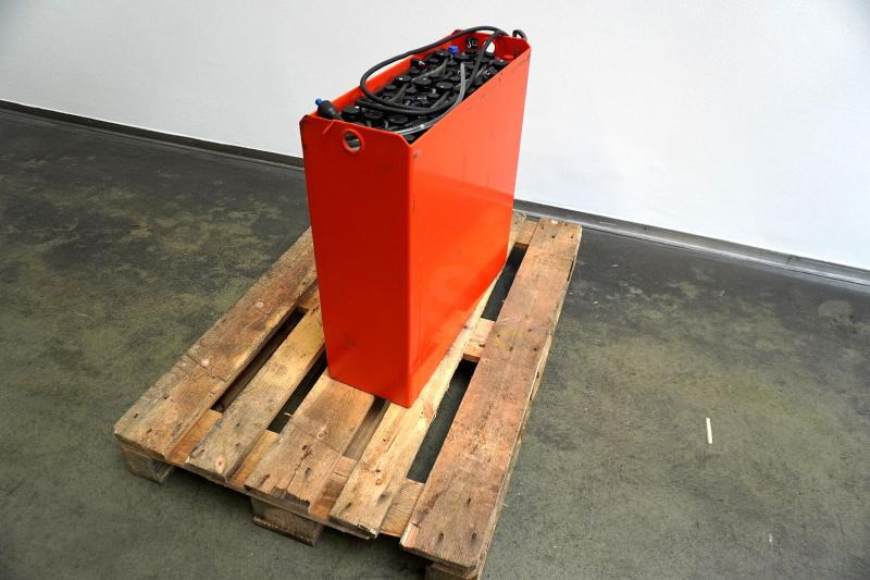GRUMA 24 Volt 2 PzS 250 Ah - بطارية - معدات المناولة: صورة 2 GRUMA 24 Volt 2 PzS 250 Ah - بطارية - معدات المناولة: صورة 2