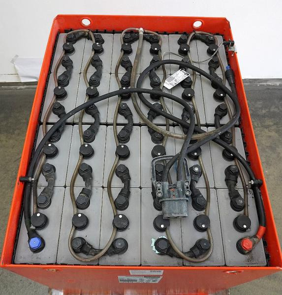 GRUMA 48 Volt 5 PzS 775 Ah - بطارية: صورة 3 GRUMA 48 Volt 5 PzS 775 Ah - بطارية: صورة 3