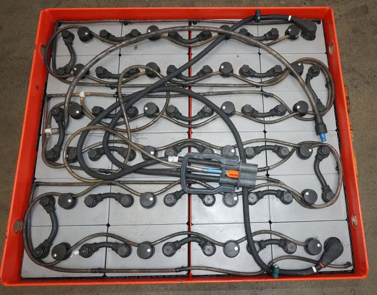 GRUMA 48 Volt 6 PzS 630 Ah - بطارية: صورة 3 GRUMA 48 Volt 6 PzS 630 Ah - بطارية: صورة 3