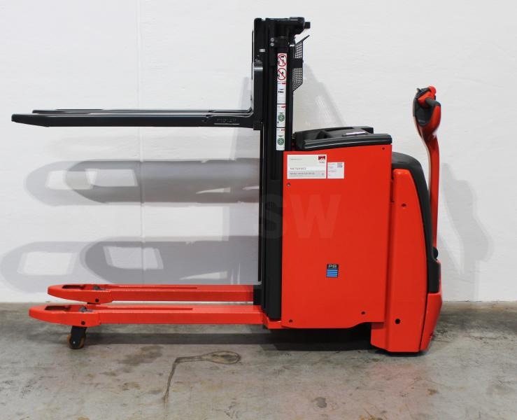 Linde D 10 1163-01 - آلة التكديس: صورة 3 Linde D 10 1163-01 - آلة التكديس: صورة 3