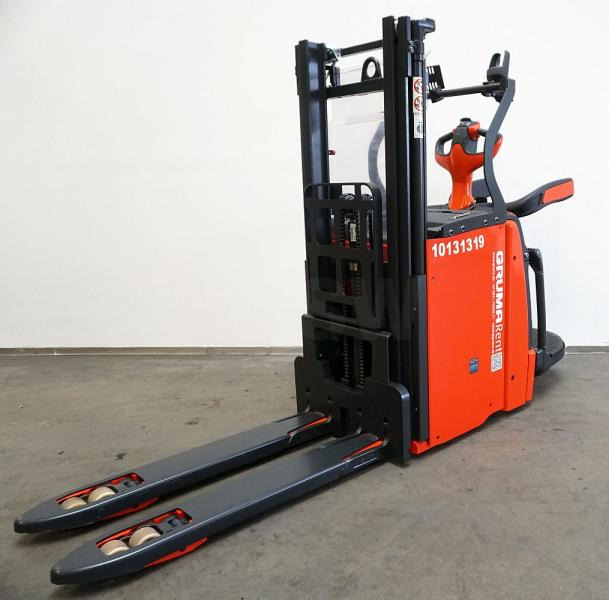 Linde D 10 AP ION 1163 - آلة التكديس: صورة 5 Linde D 10 AP ION 1163 - آلة التكديس: صورة 5