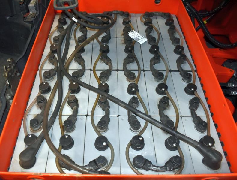 Linde E 18 PH EVO 386-02 - رافعة شوكية كهربائية: صورة 5 Linde E 18 PH EVO 386-02 - رافعة شوكية كهربائية: صورة 5