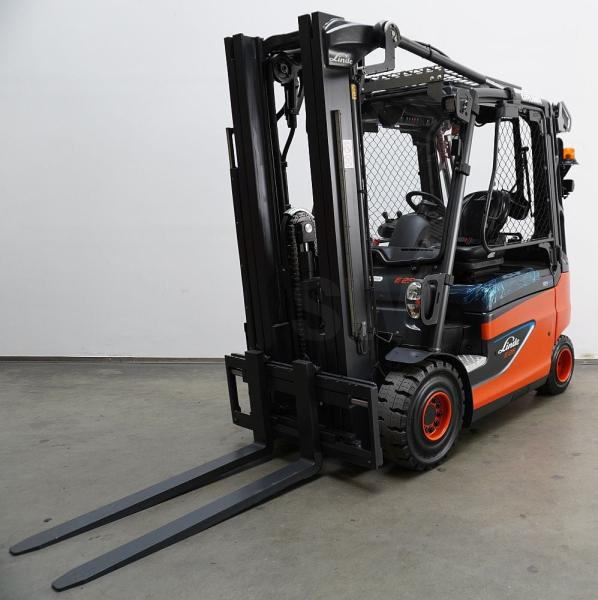 Linde E 25 ION 387 - رافعة شوكية كهربائية: صورة 1 Linde E 25 ION 387 - رافعة شوكية كهربائية: صورة 1