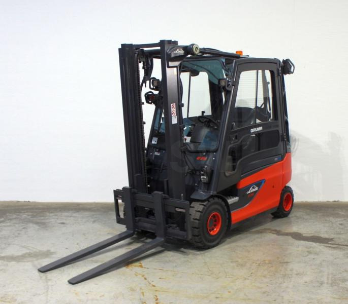 Linde E 25 L ION 387 - رافعة شوكية كهربائية: صورة 1 Linde E 25 L ION 387 - رافعة شوكية كهربائية: صورة 1