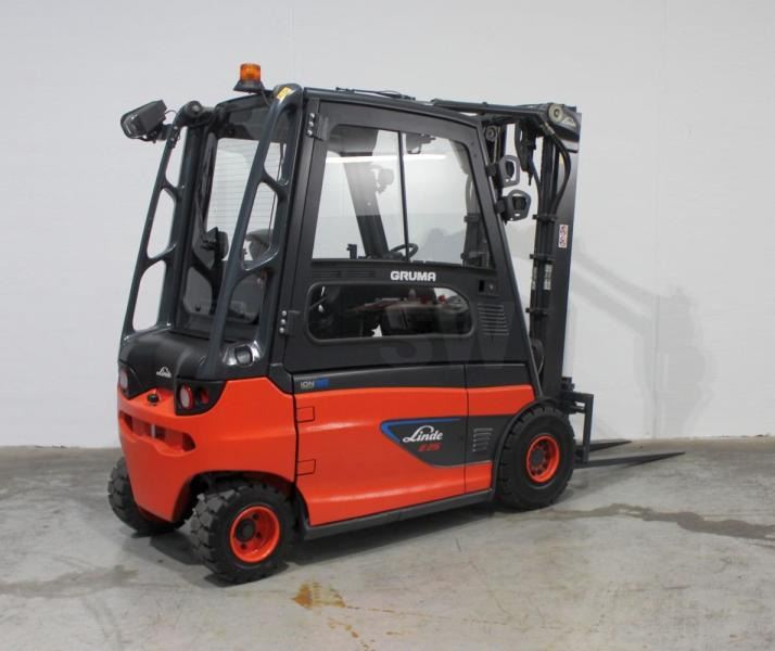 Linde E 25 L ION 387 - رافعة شوكية كهربائية: صورة 2 Linde E 25 L ION 387 - رافعة شوكية كهربائية: صورة 2