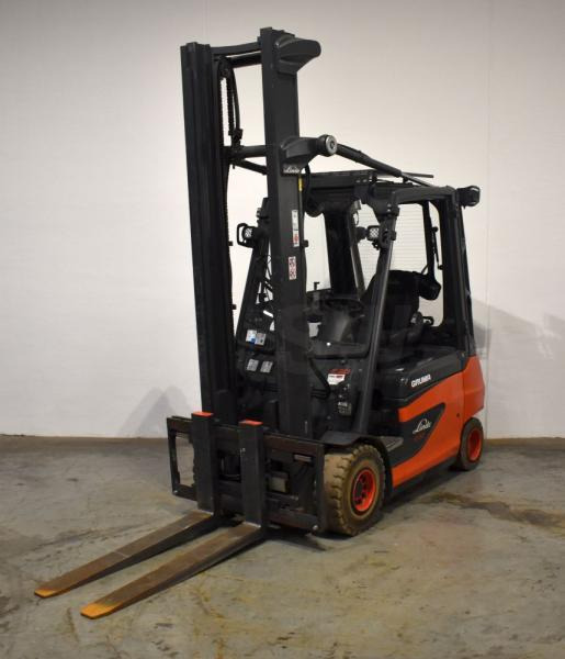 رافعة شوكية كهربائية Linde E 30 387: صورة 1