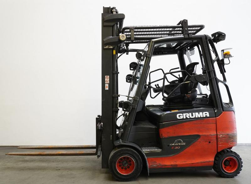 Linde E 30/600 H 387 - رافعة شوكية كهربائية: صورة 4 Linde E 30/600 H 387 - رافعة شوكية كهربائية: صورة 4