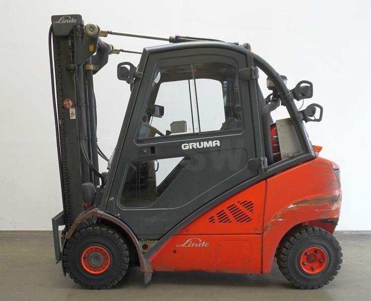 Linde H 25 T 392 - رافعة شوكية تعمل بالغاز: صورة 4 Linde H 25 T 392 - رافعة شوكية تعمل بالغاز: صورة 4