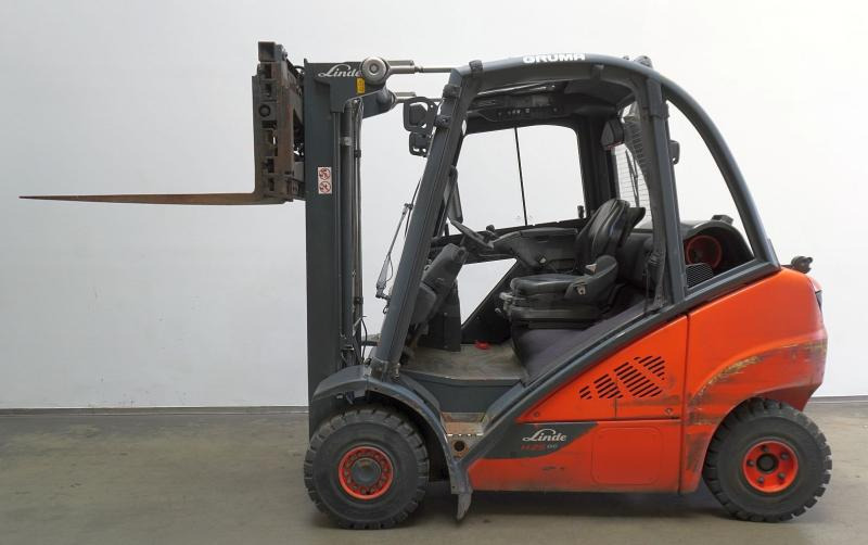 Linde H 25 T EVO 392-02 - رافعة شوكية تعمل بالغاز: صورة 4 Linde H 25 T EVO 392-02 - رافعة شوكية تعمل بالغاز: صورة 4