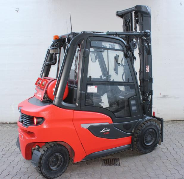 Linde H 30 T 1202 - رافعة شوكية تعمل بالغاز: صورة 2 Linde H 30 T 1202 - رافعة شوكية تعمل بالغاز: صورة 2