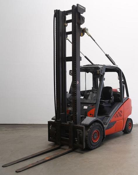 Linde H 30 T EVO 393-02 - رافعة شوكية تعمل بالغاز: صورة 1 Linde H 30 T EVO 393-02 - رافعة شوكية تعمل بالغاز: صورة 1