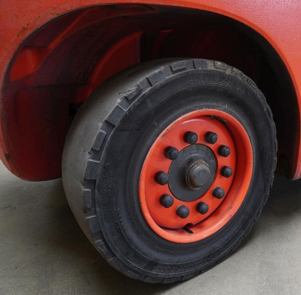 Linde H 40 T EVO 394-02 - رافعة شوكية تعمل بالغاز: صورة 5 Linde H 40 T EVO 394-02 - رافعة شوكية تعمل بالغاز: صورة 5