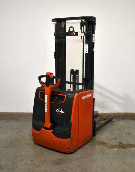 Linde L 14 1173 - آلة التكديس: صورة 1 Linde L 14 1173 - آلة التكديس: صورة 1