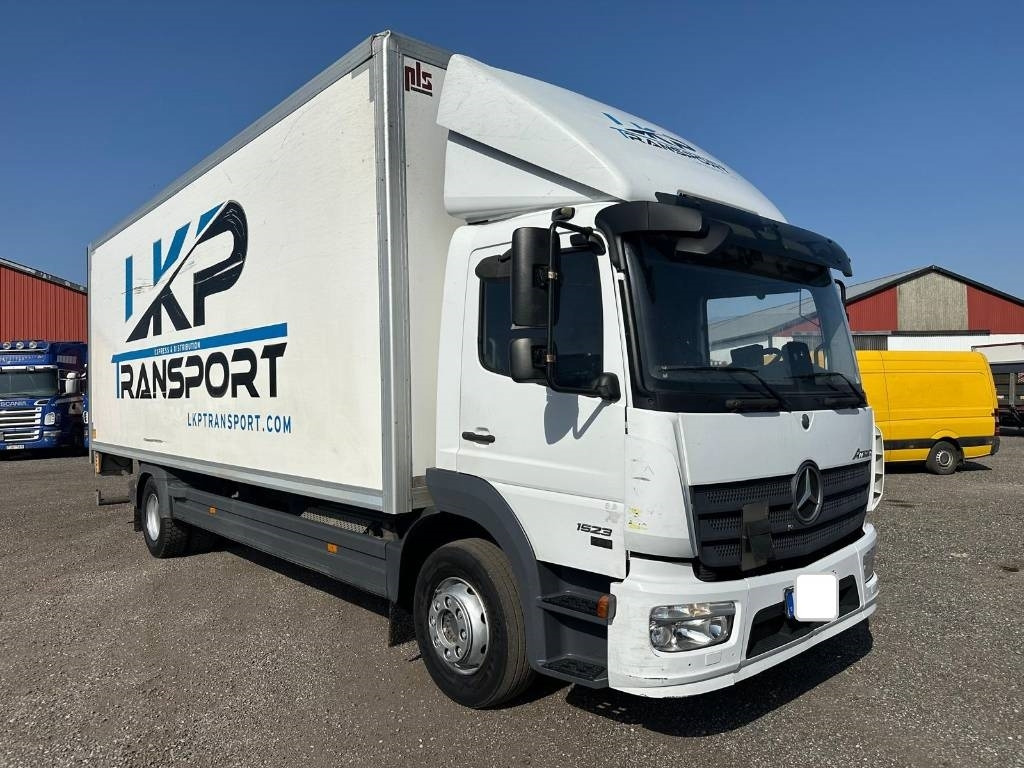 Mercedes-Benz Atego 1523 serie 7437 - شاحنة مقفلة: صورة 2 Mercedes-Benz Atego 1523 serie 7437 - شاحنة مقفلة: صورة 2