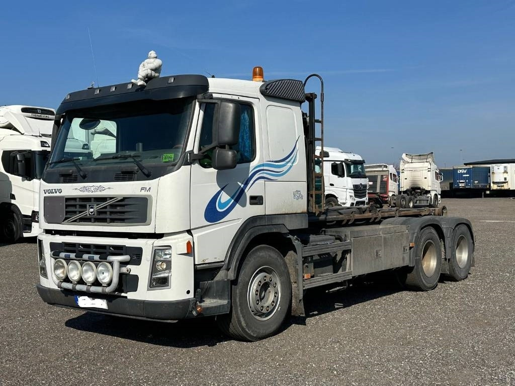 Volvo FM 440 6*2 25712 - شاحنة ذات خطاف: صورة 1 Volvo FM 440 6*2 25712 - شاحنة ذات خطاف: صورة 1