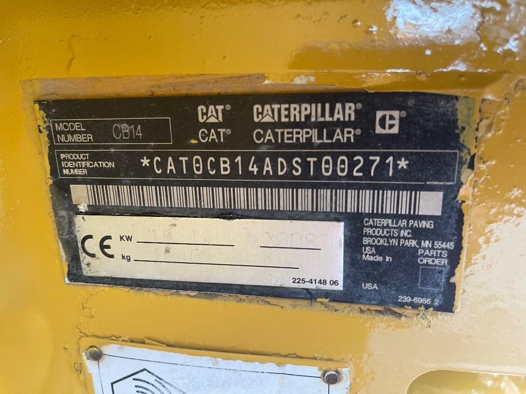 مدحلة اسفلت CAT CB 14: صورة 10