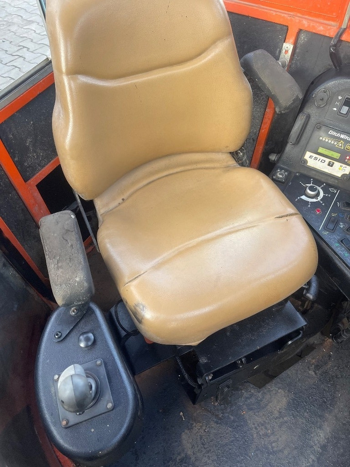 آلة حفر موجهة Ditch Witch JT 2020 Mach 1: صورة 10