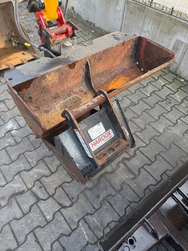 JCB 8018 - حفارة مُصَّغرة: صورة 4 JCB 8018 - حفارة مُصَّغرة: صورة 4