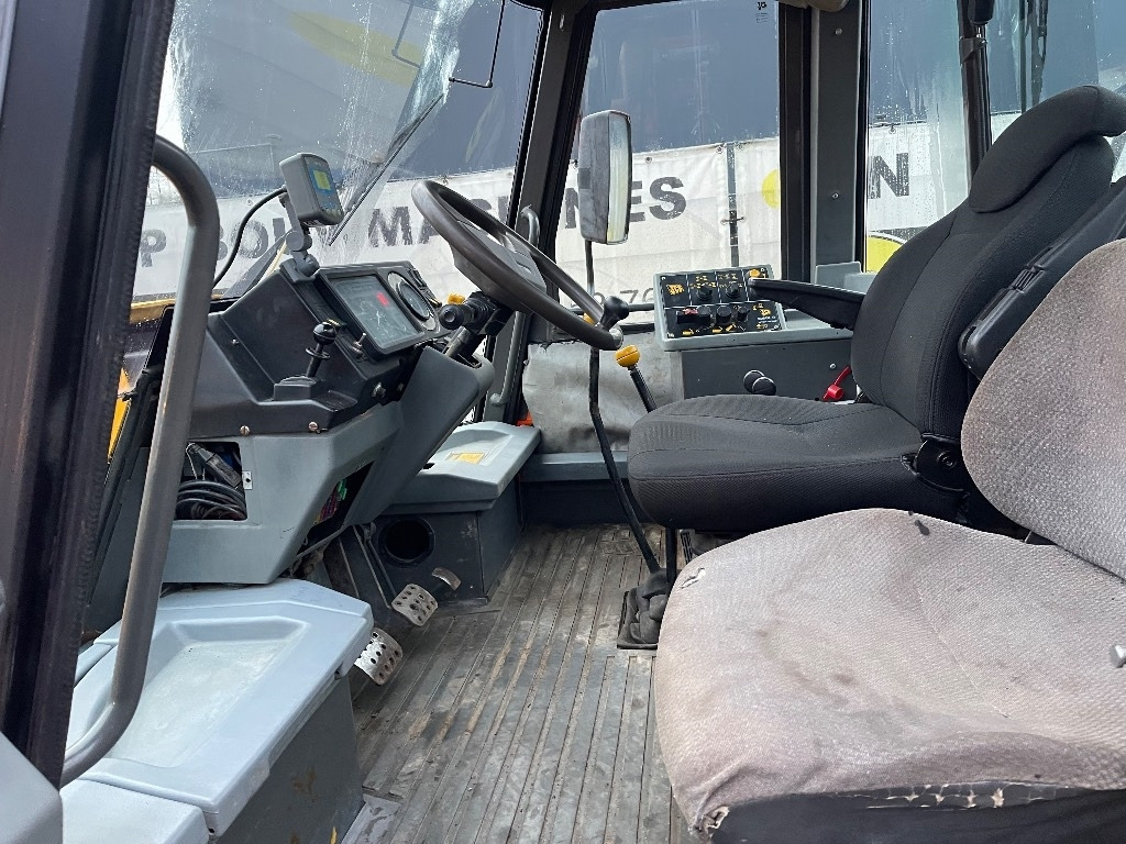جرار JCB Fastrac 125: صورة 12