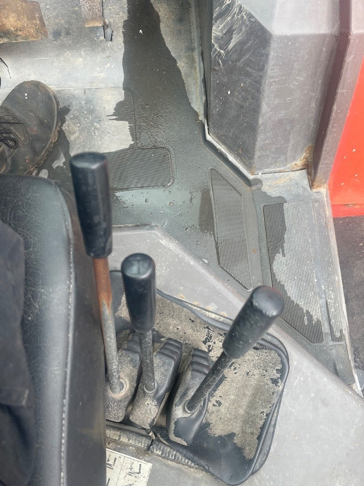 Manitou MC 30 - رافعة شوكية للأرض الوعرة: صورة 5 Manitou MC 30 - رافعة شوكية للأرض الوعرة: صورة 5