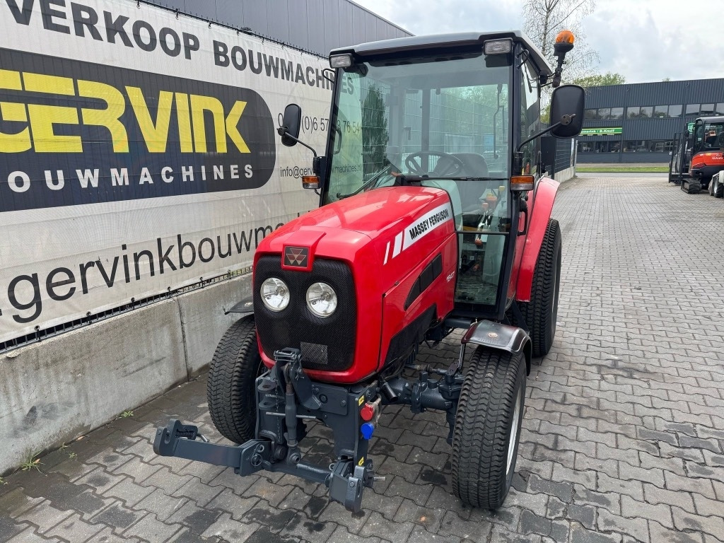 Massey Ferguson 1547 - جرار: صورة 2 Massey Ferguson 1547 - جرار: صورة 2