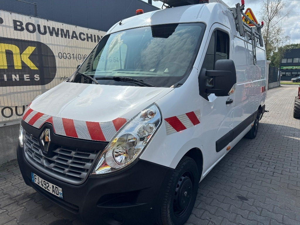 Renault Klubb K 32 - منصة تلسكوبية محمولة على شاحنة: صورة 5 Renault Klubb K 32 - منصة تلسكوبية محمولة على شاحنة: صورة 5