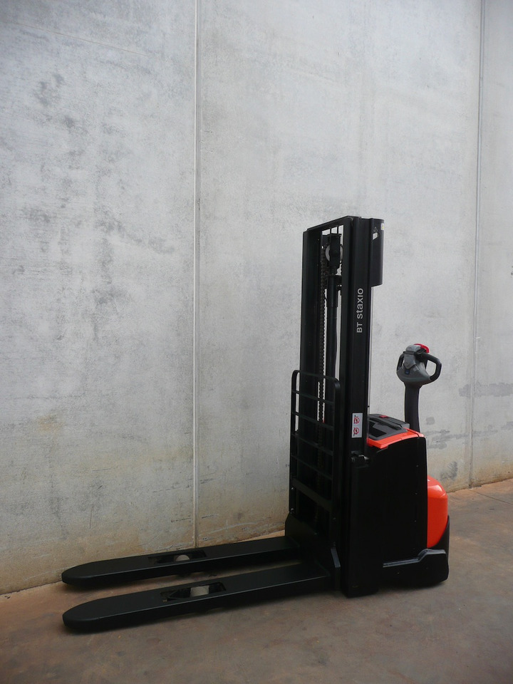 BT SWE 100 1300x570mm - آلة التكديس: صورة 2 BT SWE 100 1300x570mm - آلة التكديس: صورة 2