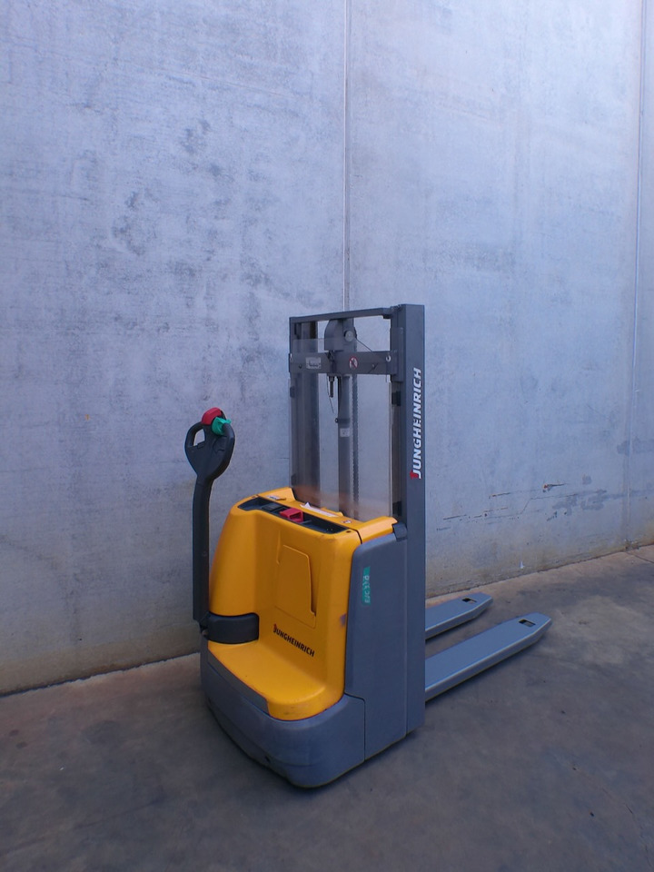 Jungheinrich EJC 110 250 ZT Li-Ion - آلة التكديس: صورة 3 Jungheinrich EJC 110 250 ZT Li-Ion - آلة التكديس: صورة 3