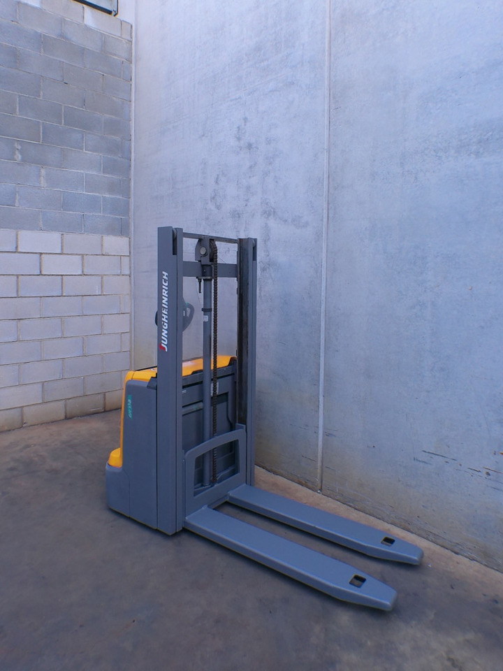 Jungheinrich EJC 110 250 ZT Li-Ion - آلة التكديس: صورة 4 Jungheinrich EJC 110 250 ZT Li-Ion - آلة التكديس: صورة 4