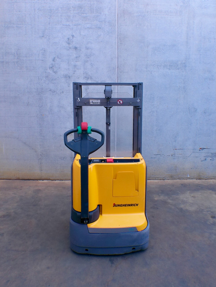 Jungheinrich EJC 110 250 ZT Li-Ion - آلة التكديس: صورة 5 Jungheinrich EJC 110 250 ZT Li-Ion - آلة التكديس: صورة 5