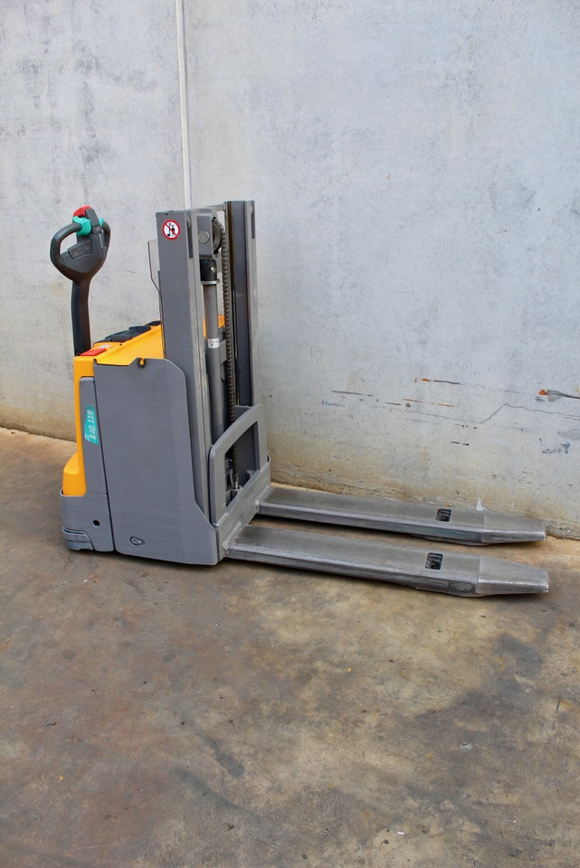 Jungheinrich EJD 118 166 ZT - آلة التكديس: صورة 4 Jungheinrich EJD 118 166 ZT - آلة التكديس: صورة 4