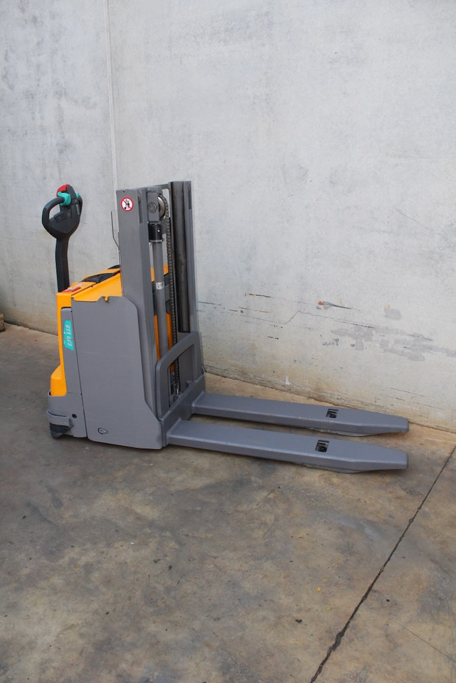 Jungheinrich EJD 118 166 ZT - آلة التكديس: صورة 4 Jungheinrich EJD 118 166 ZT - آلة التكديس: صورة 4