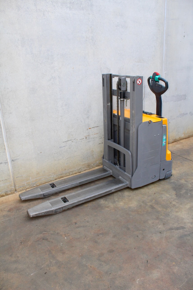 Jungheinrich EJD 118 166 ZT - آلة التكديس: صورة 2 Jungheinrich EJD 118 166 ZT - آلة التكديس: صورة 2