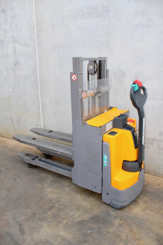 Jungheinrich EJD 118 166 ZT - آلة التكديس: صورة 1 Jungheinrich EJD 118 166 ZT - آلة التكديس: صورة 1