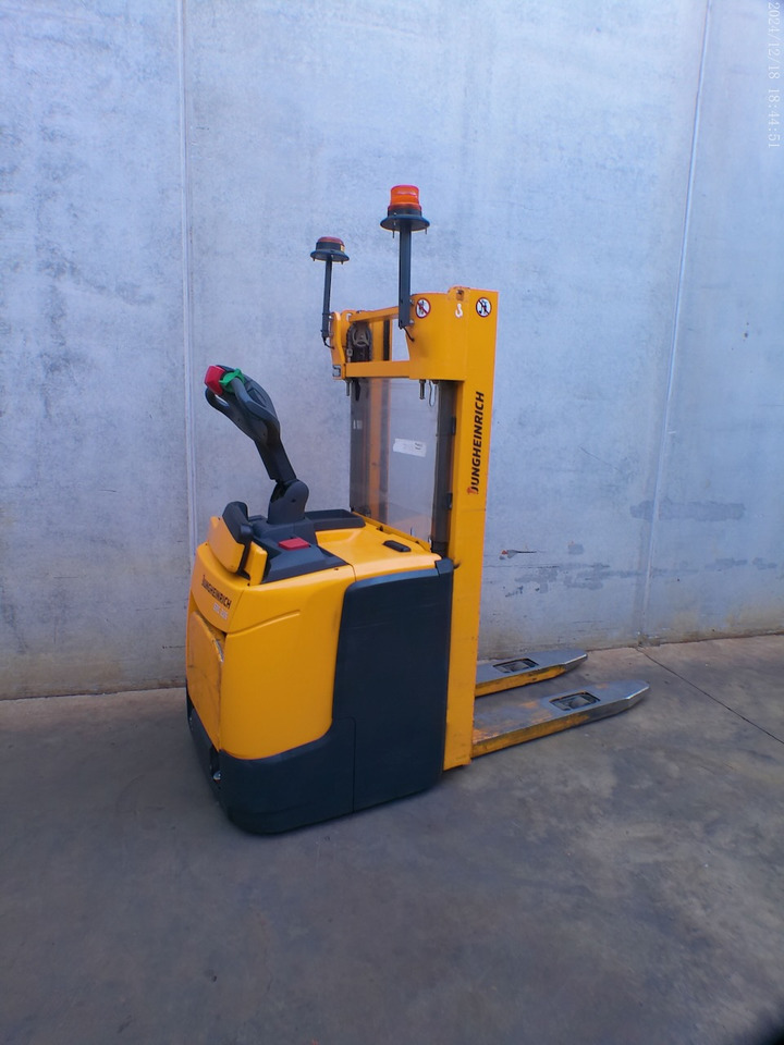 Jungheinrich ERC 216 240 ZT - آلة التكديس: صورة 3 Jungheinrich ERC 216 240 ZT - آلة التكديس: صورة 3