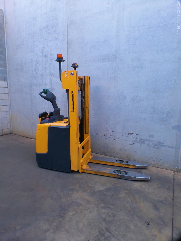 Jungheinrich ERC 216 240 ZT - آلة التكديس: صورة 4 Jungheinrich ERC 216 240 ZT - آلة التكديس: صورة 4