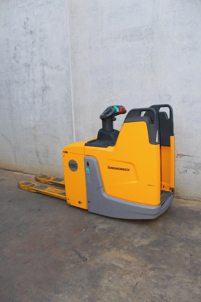 Jungheinrich ERE 225 LI-ION - شاحنة باليت: صورة 1 Jungheinrich ERE 225 LI-ION - شاحنة باليت: صورة 1