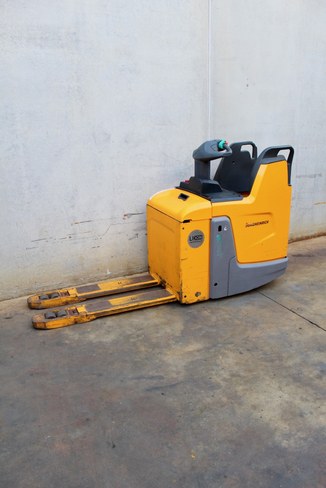 Jungheinrich ERE 225i LI-ION - شاحنة باليت: صورة 2 Jungheinrich ERE 225i LI-ION - شاحنة باليت: صورة 2