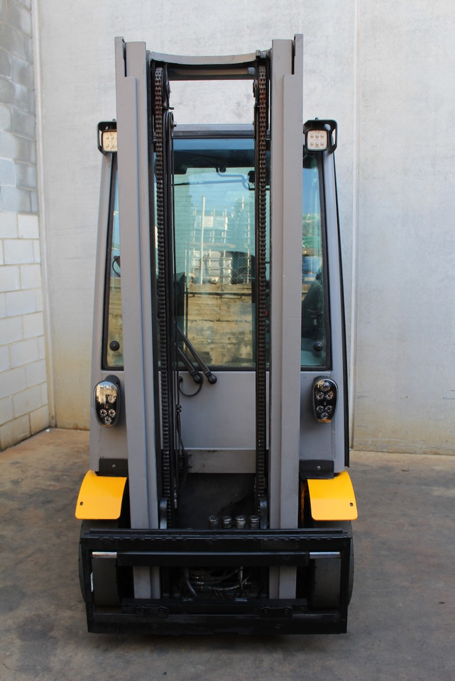 Jungheinrich TFG 320s 350 ZT - رافعة شوكية تعمل بالغاز: صورة 5 Jungheinrich TFG 320s 350 ZT - رافعة شوكية تعمل بالغاز: صورة 5