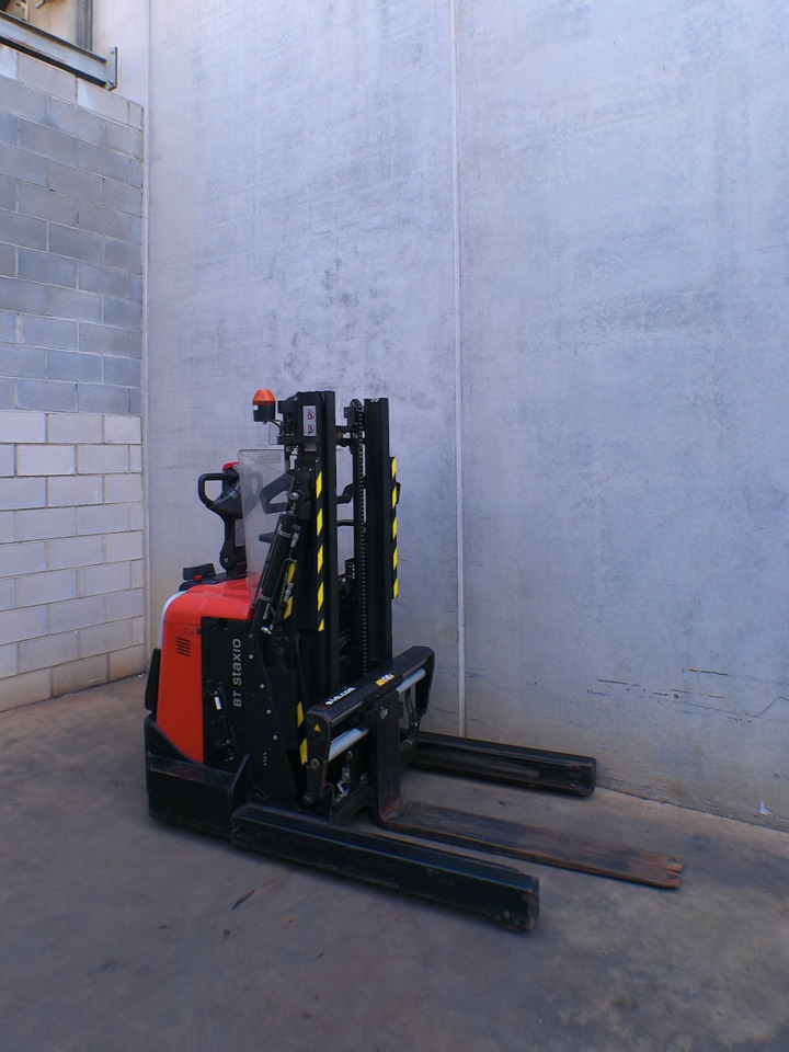 Toyota SPE 120 XR - آلة التكديس: صورة 4 Toyota SPE 120 XR - آلة التكديس: صورة 4