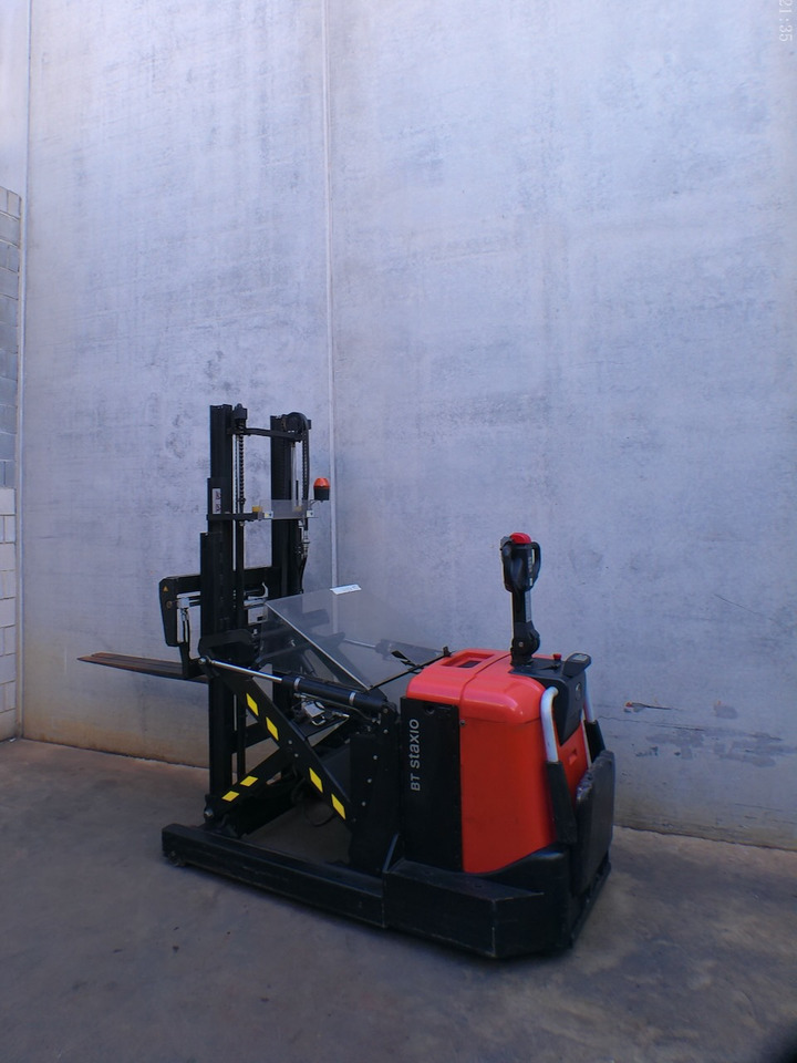 Toyota SPE 120 XR - آلة التكديس: صورة 1 Toyota SPE 120 XR - آلة التكديس: صورة 1