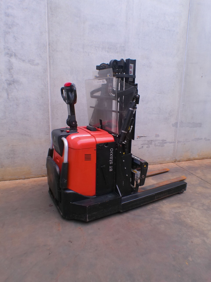 Toyota SPE 120 XR - آلة التكديس: صورة 3 Toyota SPE 120 XR - آلة التكديس: صورة 3