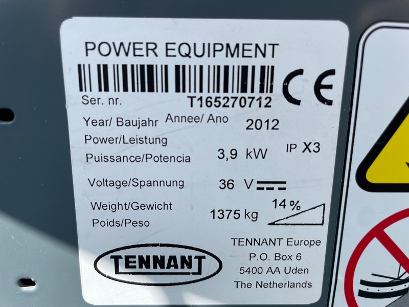 TENNANT T 16 - آلات البناء: صورة 3 TENNANT T 16 - آلات البناء: صورة 3