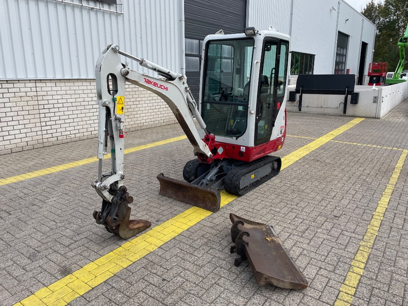 Takeuchi TB 216 - حفارة مُصَّغرة: صورة 2 Takeuchi TB 216 - حفارة مُصَّغرة: صورة 2